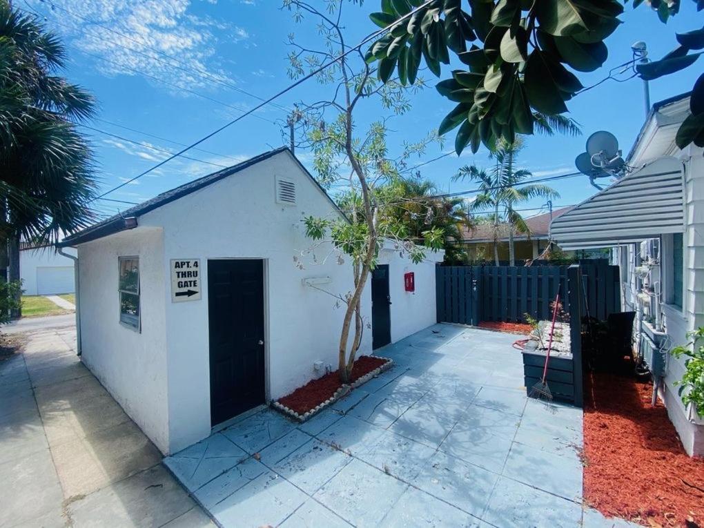 Steps To Beach & Downtown! Spacious Beach Bungalow #2 Lake Worth Beach Exterior foto